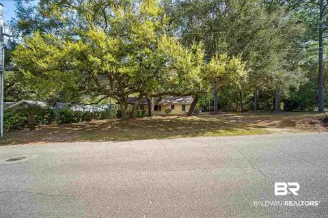 157 Fig Ave, Fairhope, AL 36532 photo 2
