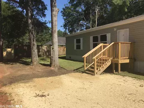 9448 Pinewood Ave, Elberta, AL 36530