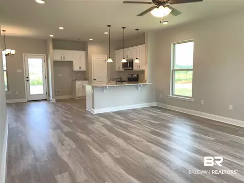 2212 Baxter Springs Ct, Foley, AL 36535 photo 2
