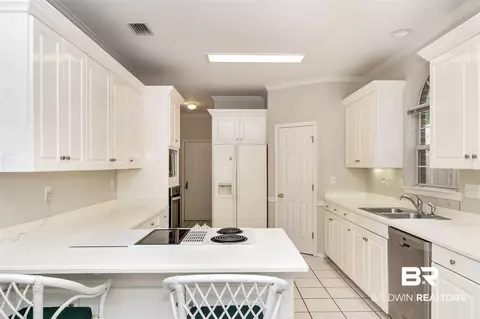 5900 Sutton Trace Ct, Mobile, AL 36609 photo 8