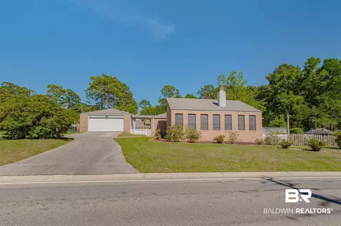 124 Windsor Dr, Daphne, AL 36526 photo 3