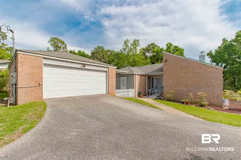 124 Windsor Dr, Daphne, AL 36526 photo 1