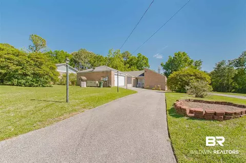 124 Windsor Dr, Daphne, AL 36526 photo 4