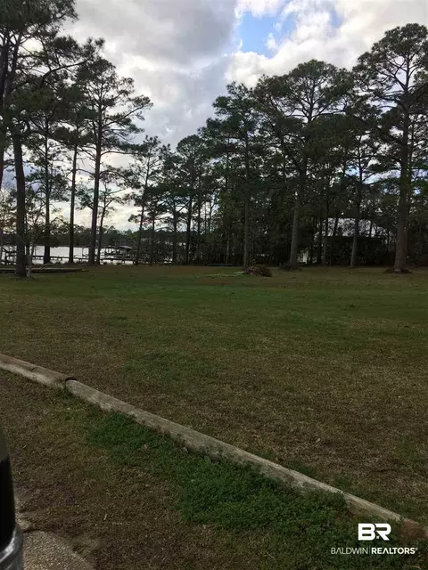 9340 Bay Pines Rd, Elberta, AL 36530 photo 10
