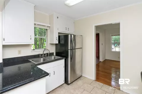 2404 Taylor Ave, Mobile, AL 36606 photo 12