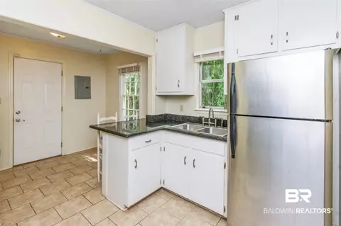 2404 Taylor Ave, Mobile, AL 36606 photo 14