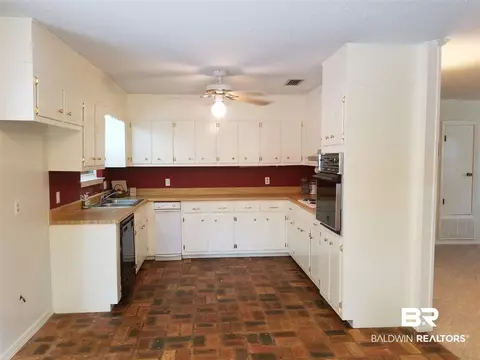 115 Michael Loop, Daphne, AL 36526 photo 2
