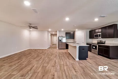 8111 Irwin Loop, Daphne, AL 36526 photo 4