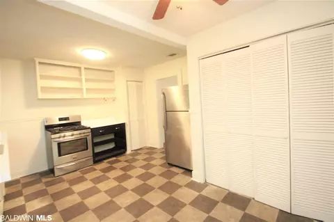 112 Florence Pl, Mobile, AL 36607 photo 8