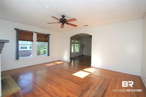 112 Florence Pl, Mobile, AL 36607 photo 4