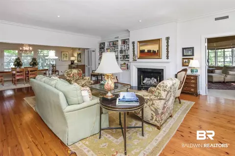 209 Edington Dr, Mobile, AL 36607 photo 4