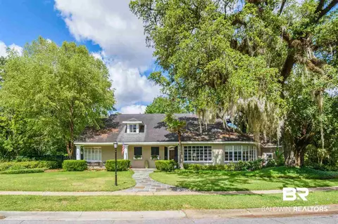 209 Edington Dr, Mobile, AL 36607 photo 1