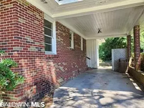 553 Barksdale Dr, Mobile, AL 36609 photo 2