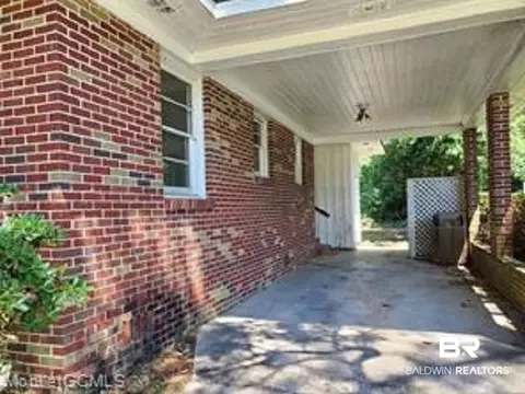 553 Barksdale Dr, Mobile, AL 36609 photo 2