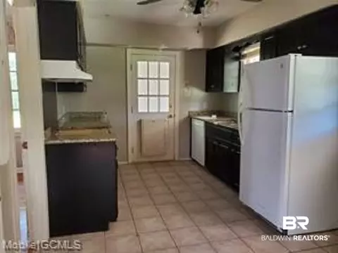 553 Barksdale Dr, Mobile, AL 36609 photo 8