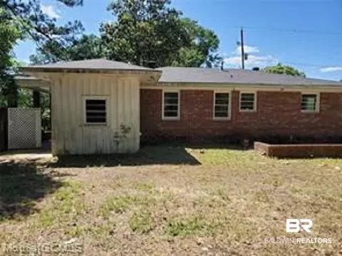 553 Barksdale Dr, Mobile, AL 36609 photo 3