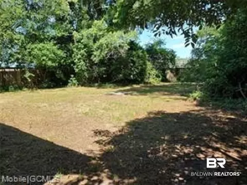 553 Barksdale Dr, Mobile, AL 36609 photo 9