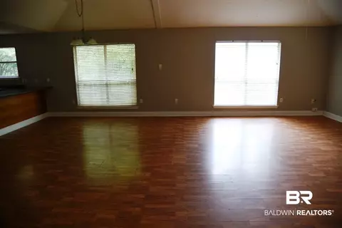 561 Stuart St, Daphne, AL 36526 photo 5