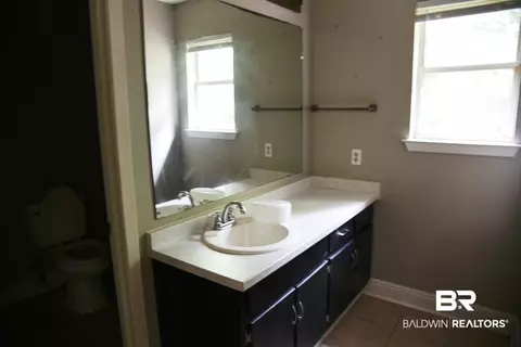 561 Stuart St, Daphne, AL 36526 photo 9