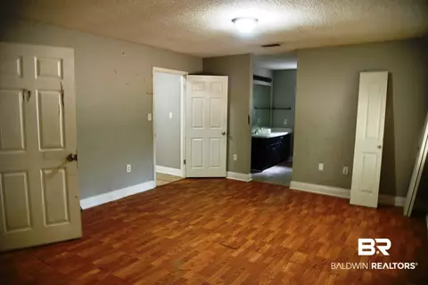 561 Stuart St, Daphne, AL 36526 photo 8