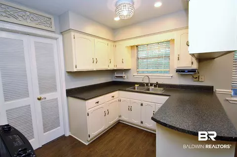 724 W Brannan Dr, Mobile, AL 36693 photo 8