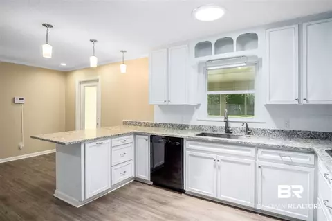 1004 Chalet Dr, Mobile, AL 36608 photo 12
