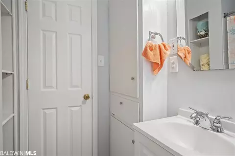 3908 E Charmaine Cir, Mobile, AL 36605 photo 18
