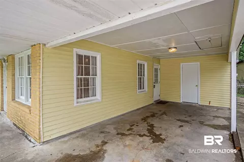 3908 E Charmaine Cir, Mobile, AL 36605 photo 3