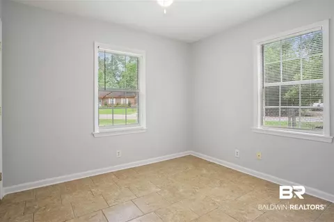 3908 E Charmaine Cir, Mobile, AL 36605 photo 15