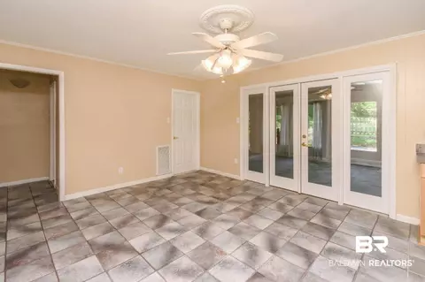 600 Markham Dr, Mobile, AL 36609 photo 9