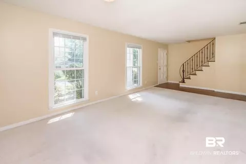 600 Markham Dr, Mobile, AL 36609 photo 2