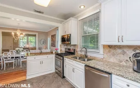 105 Macy Pl, Mobile, AL 36604 photo 6