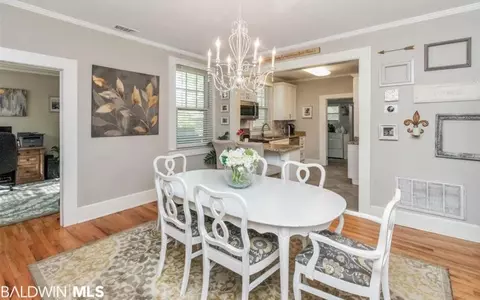 105 Macy Pl, Mobile, AL 36604 photo 5