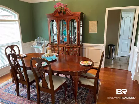 1124 E Wakefield Dr, Mobile, AL 36695 photo 4