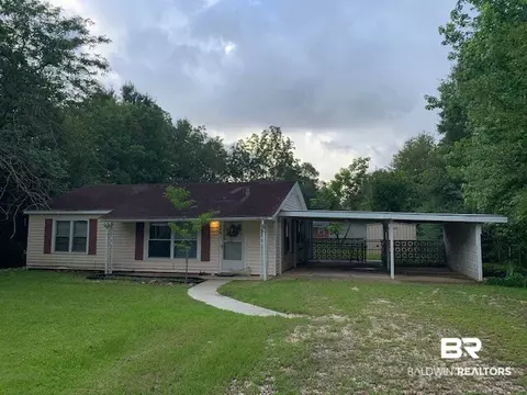 600 E Laurel St, Atmore, AL 36502 photo 1