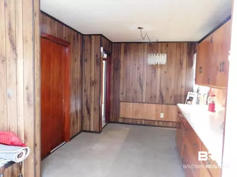 600 E Laurel St, Atmore, AL 36502 photo 2