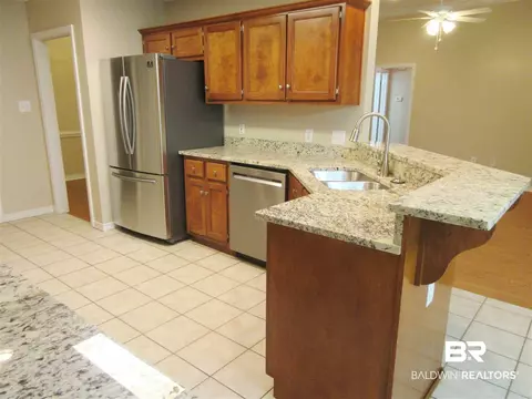 60 East Dr, Mobile, AL 36608 photo 9