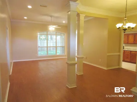 60 East Dr, Mobile, AL 36608 photo 3