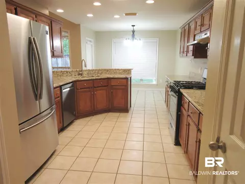 60 East Dr, Mobile, AL 36608 photo 7