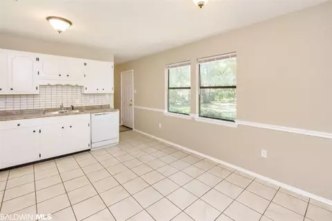 1379 E Barker Dr, Mobile, AL 36608 photo 7