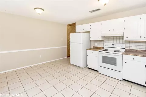 1379 E Barker Dr, Mobile, AL 36608 photo 6