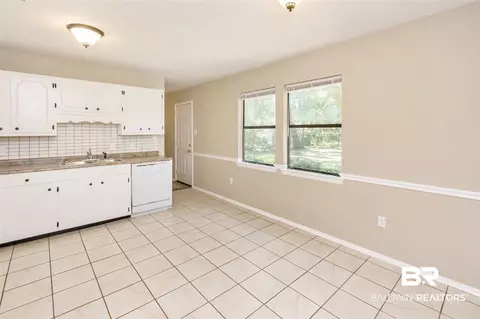 1379 E Barker Dr, Mobile, AL 36608 photo 7