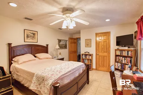 2560 Crescent Dr, Mobile, AL 36605 photo 15