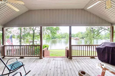 2560 Crescent Dr, Mobile, AL 36605 photo 3