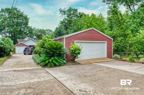 2560 Crescent Dr, Mobile, AL 36605 photo 1