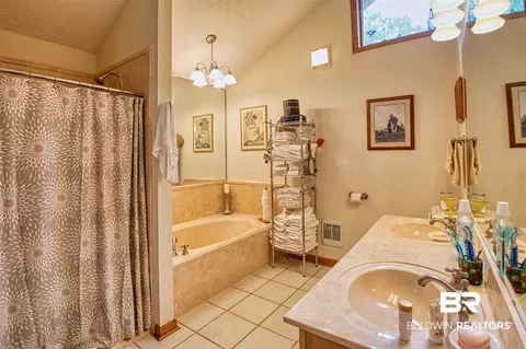 2560 Crescent Dr, Mobile, AL 36605 photo 13
