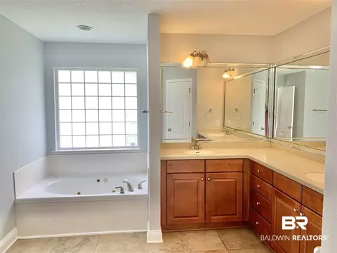 206 Meadow Run Loop, Foley, AL 36535 photo 9