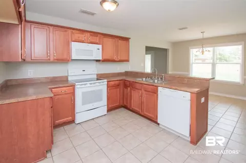 3220 Bloomington Dr, Mobile, AL 36695 photo 4