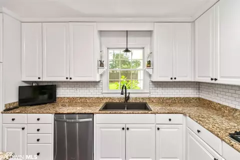3909 Pembrocke Ave, Mobile, AL 36608 photo 16