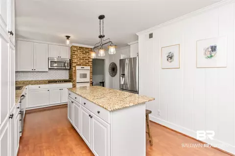 3909 Pembrocke Ave, Mobile, AL 36608 photo 13
